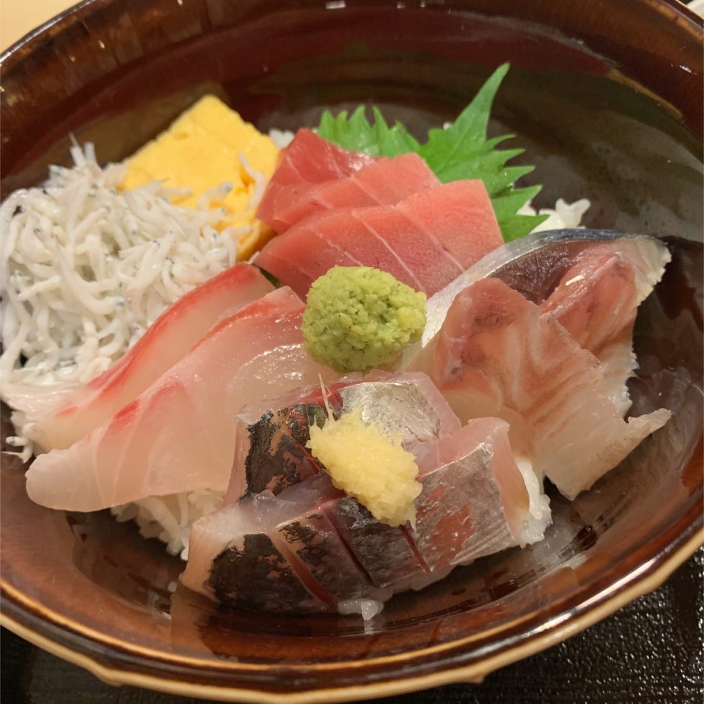 オススメ海鮮丼